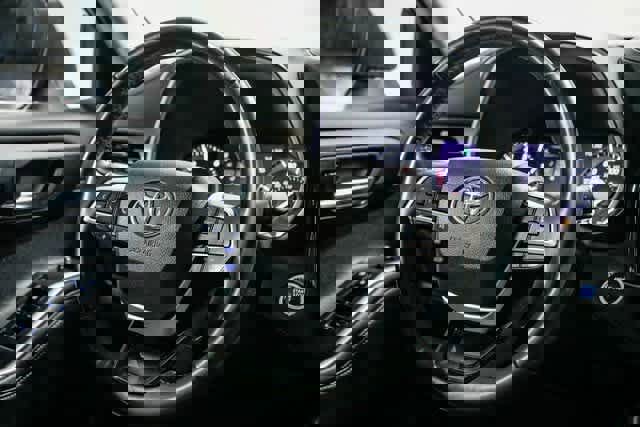 Certified 2022 Toyota Highlander XLE image 16