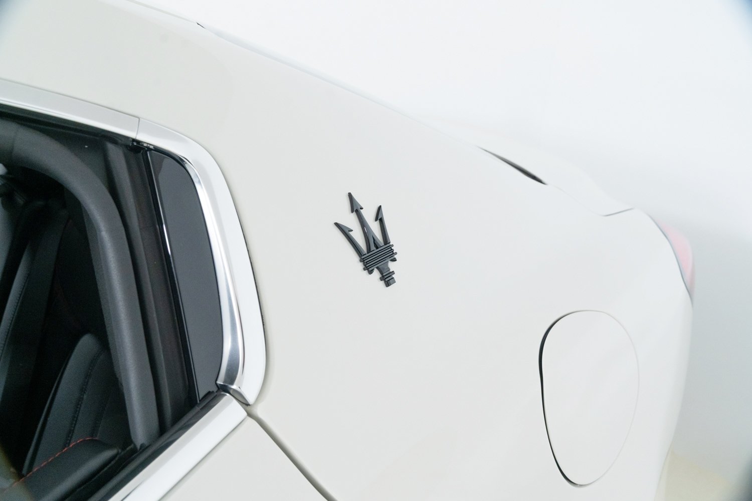 Used 2024 Maserati Ghibli Modena Ultima Q4 AWD/4WD image 34