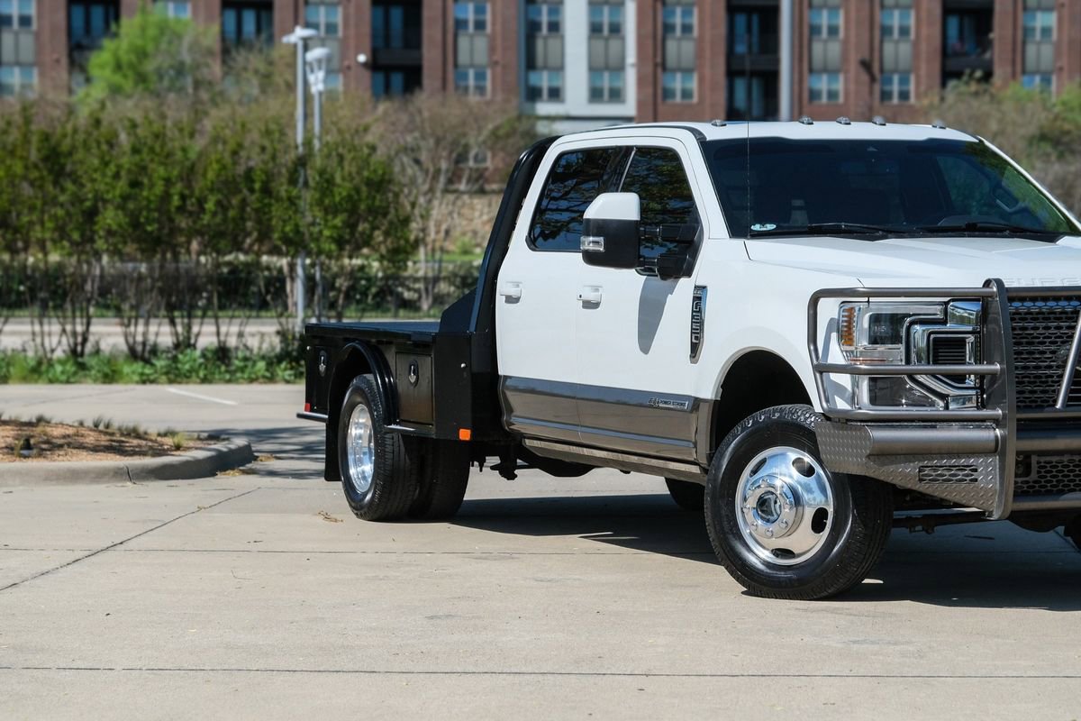 Used 2020 Ford F350 King Ranch w/ King Ranch Ultimate Package AWD/4WD image 2