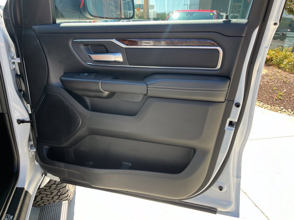 Used 2024 RAM 1500 Big Horn AWD/4WD image 36