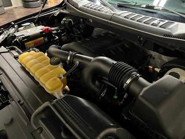 Used 2015 Ford F150 XLT image 36