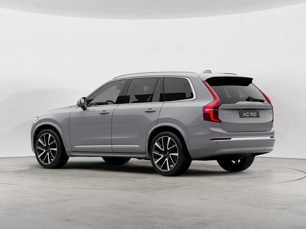 Certified 2024 Volvo XC90 B5 Plus w/ Protection Package AWD/4WD image 5