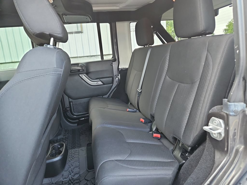 Used 2017 Jeep Wrangler Unlimited Sport w/ Quick Order Package 24S AWD/4WD image 15