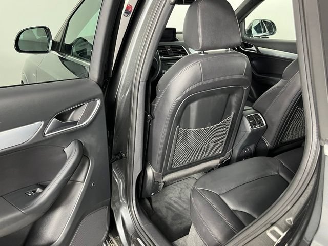 Used 2018 Audi Q3 2.0T Premium Plus w/ Premium Plus Package AWD/4WD image 26