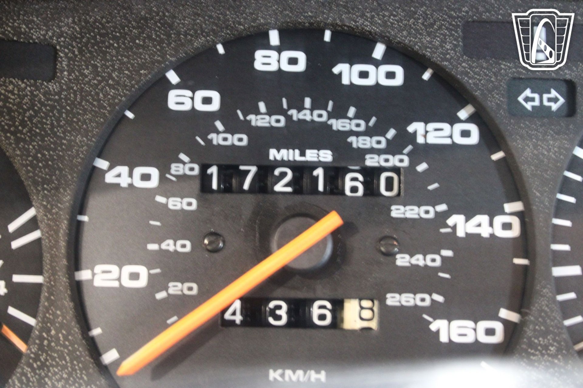 Used 1987 Porsche 944 S image 4