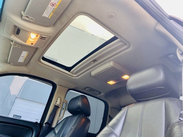 Used 2010 GMC Sierra 3500 SLT image 12