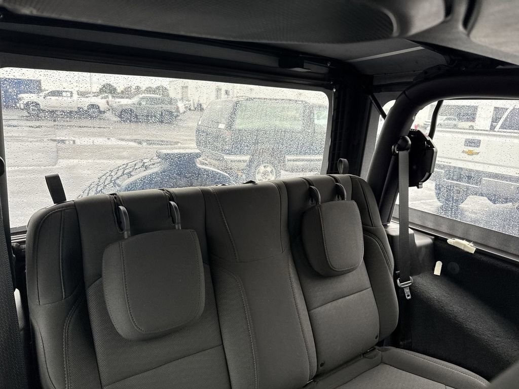 Used 2020 Jeep Wrangler Sport image 34