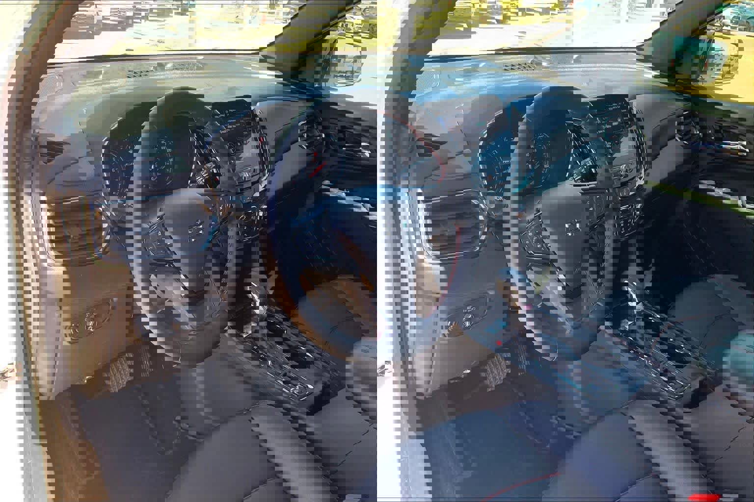 Used 2024 Chevrolet Equinox RS w/ RS Leather Package FWD image 18