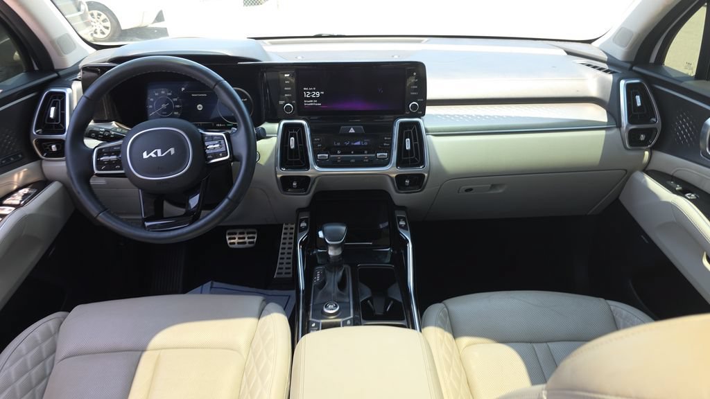 Used 2022 Kia Sorento SX FWD image 24