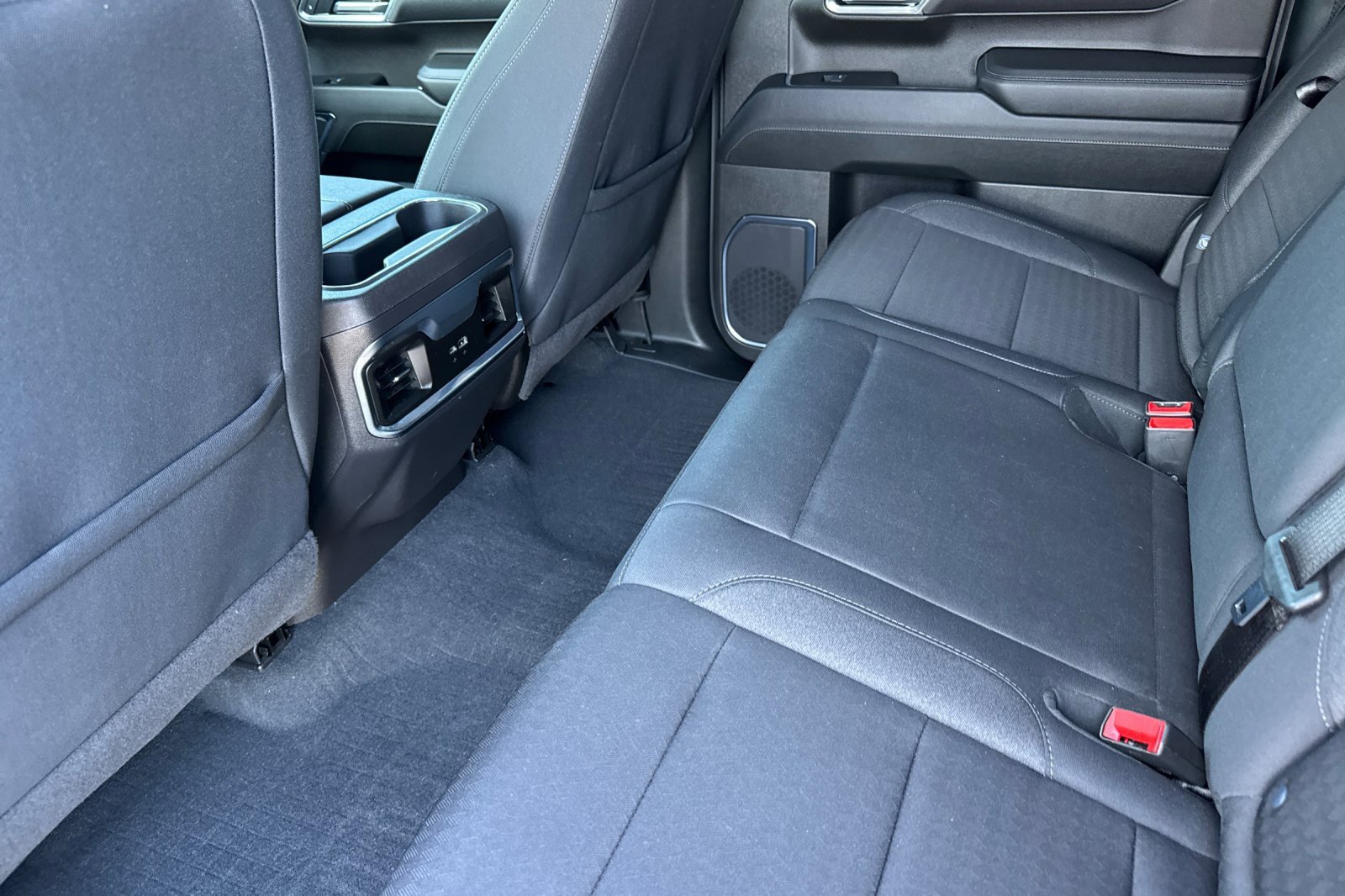 Used 2025 GMC Sierra 1500 Elevation image 12