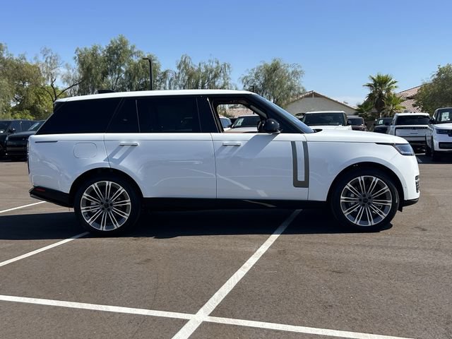 New 2026 Land Rover Range Rover Long Wheelbase SE AWD/4WD image 17