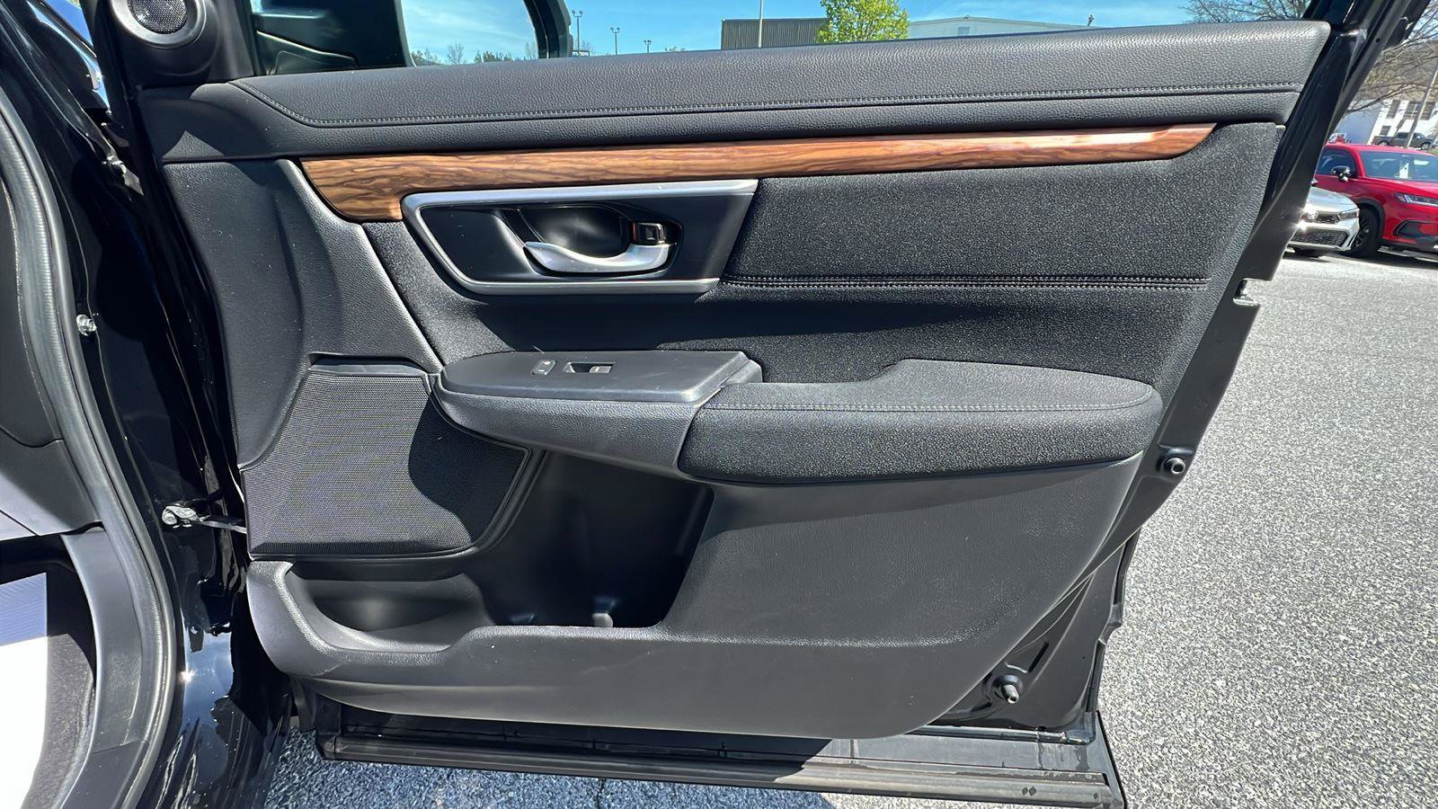 Used 2021 Honda CR-V EX image 12