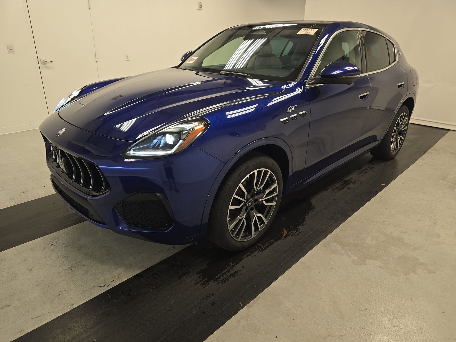 Used 2023 Maserati Grecale GT image 1