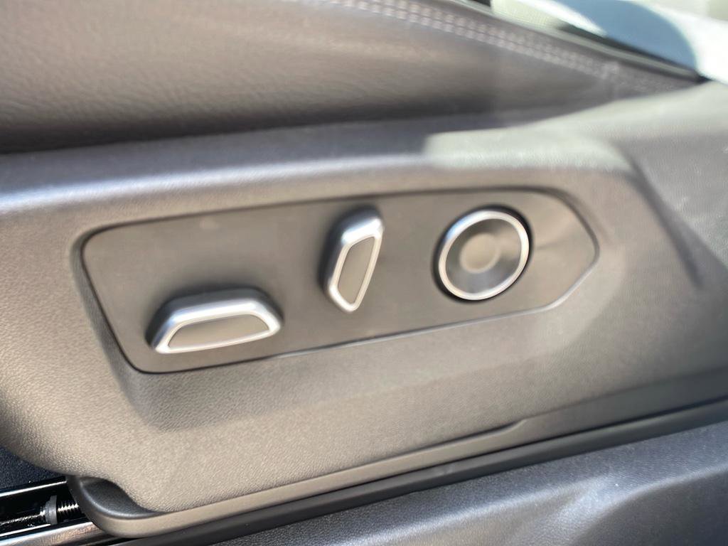 New 2024 GMC Sierra 2500 Denali w/ Technology Package image 16