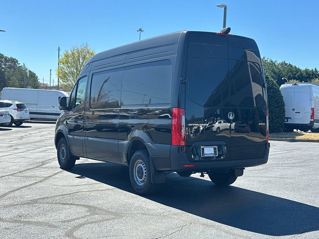 Used 2025 Mercedes-Benz Sprinter 2500 image 5