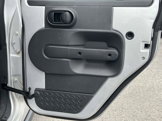 Used 2010 Jeep Wrangler Unlimited Sport image 21