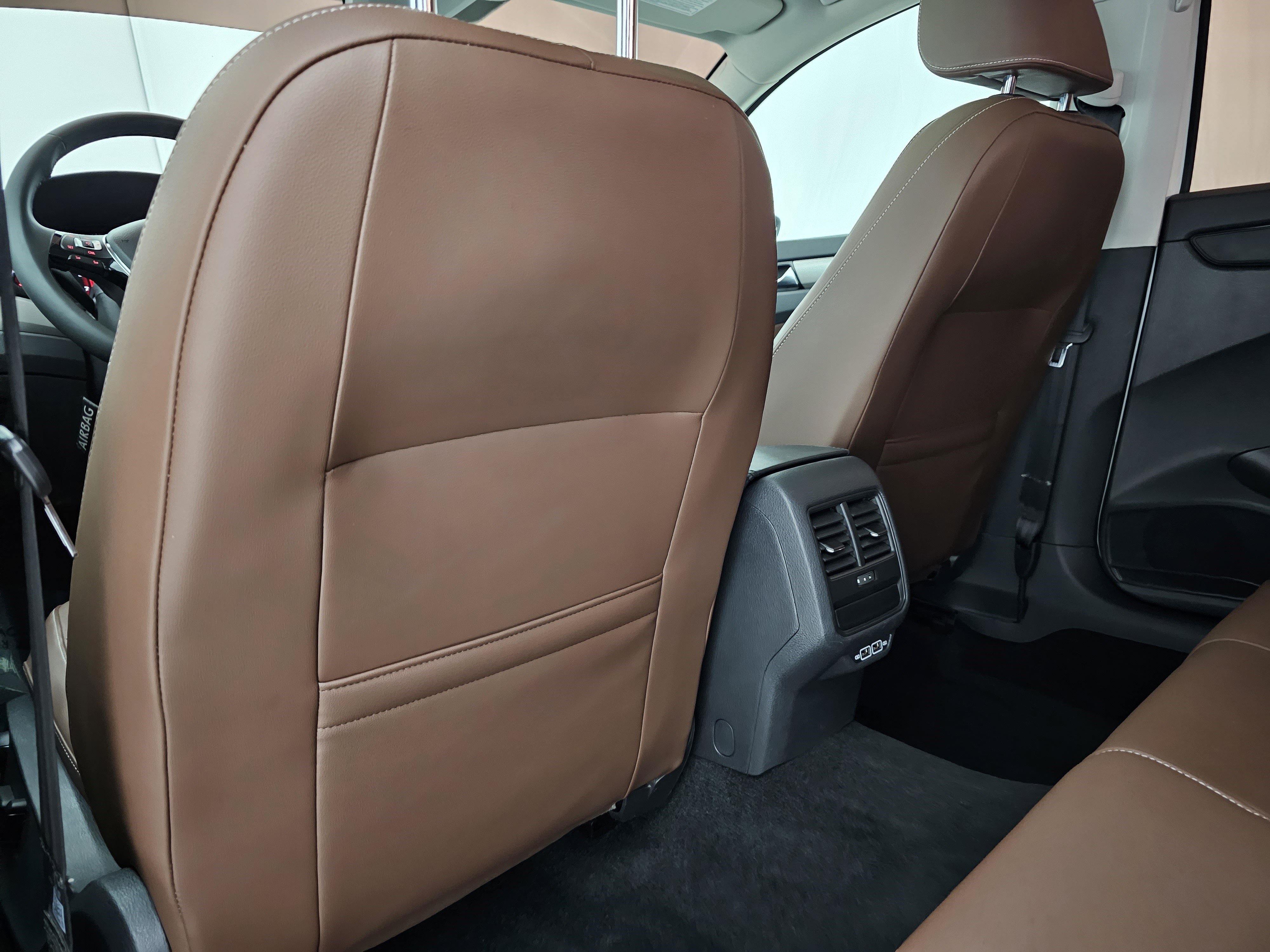 Used 2021 Volkswagen Passat 2.0T SE image 22