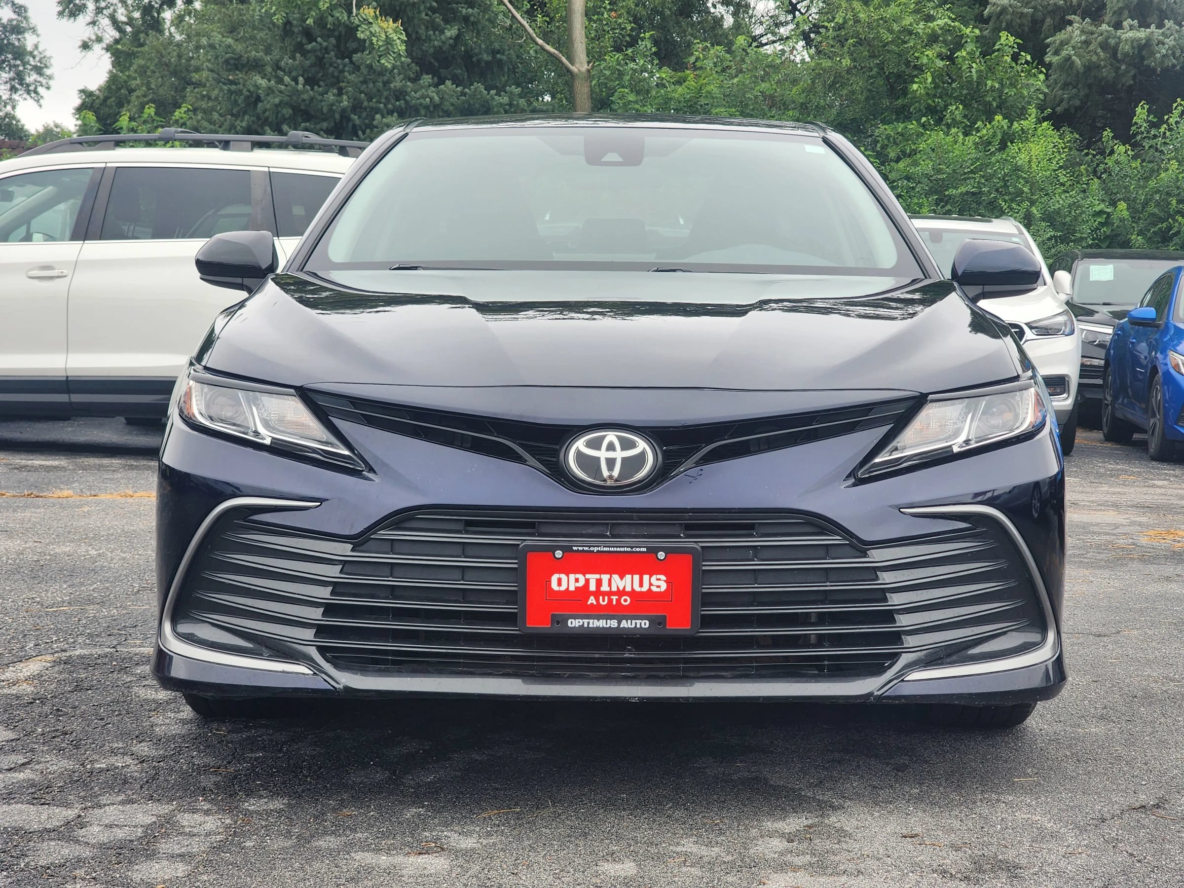 Used 2022 Toyota Camry LE FWD image 2