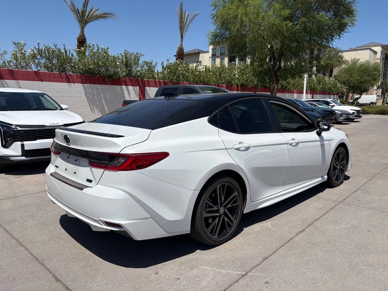 Used 2025 Toyota Camry XSE FWD image 3