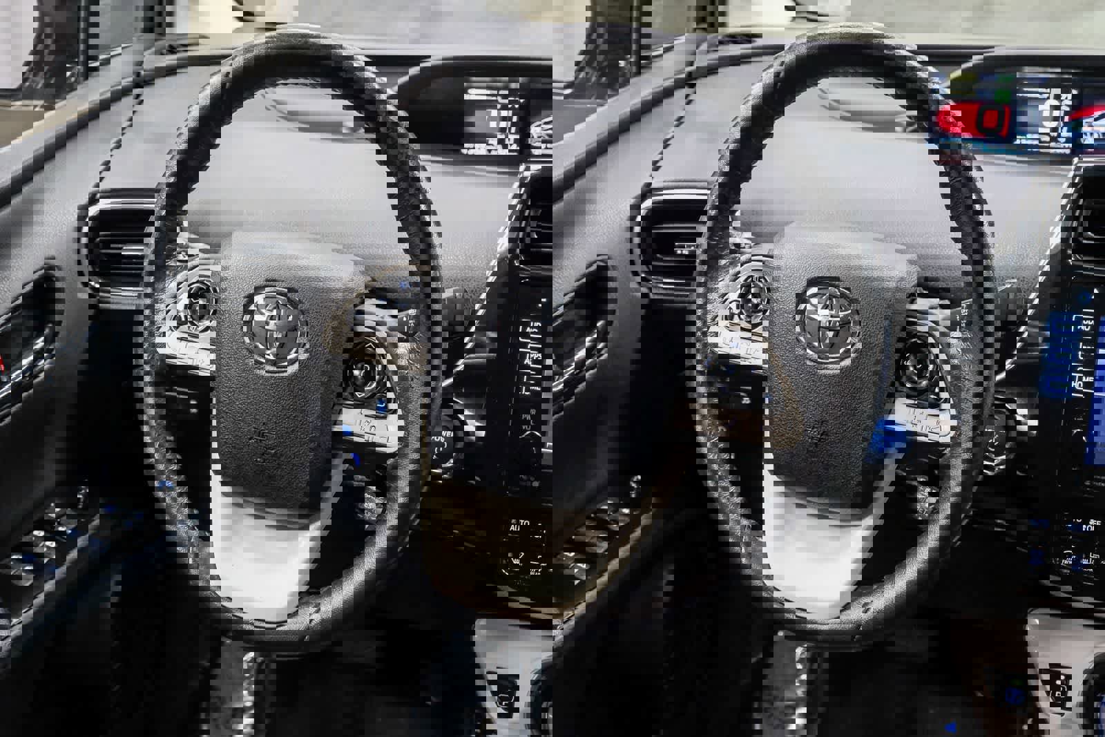 Used 2017 Toyota Prius Prime Plus image 16