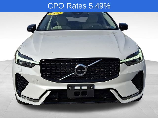 Certified 2024 Volvo XC60 B5 Plus w/ Climate Package AWD/4WD image 3