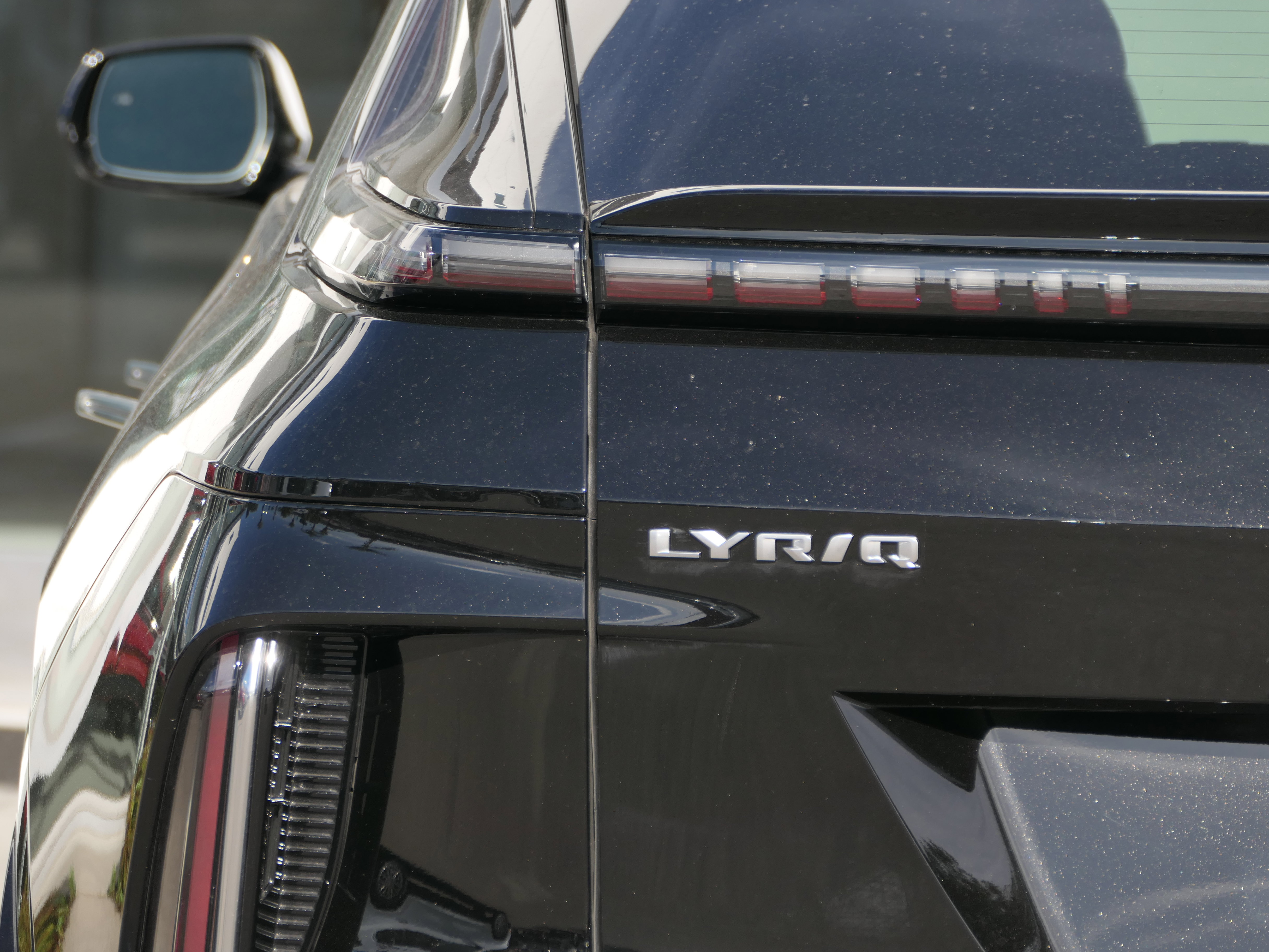 New 2026 Cadillac Lyriq Premium Luxury AWD/4WD image 5