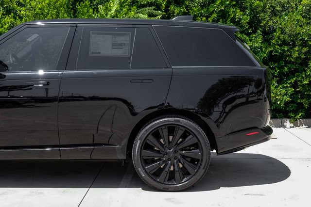 New 2026 Land Rover Range Rover SV AWD/4WD image 14