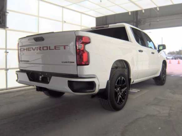 Used 2023 Chevrolet Silverado 1500 Custom w/ LPO, Dark Essentials Package RWD image 5
