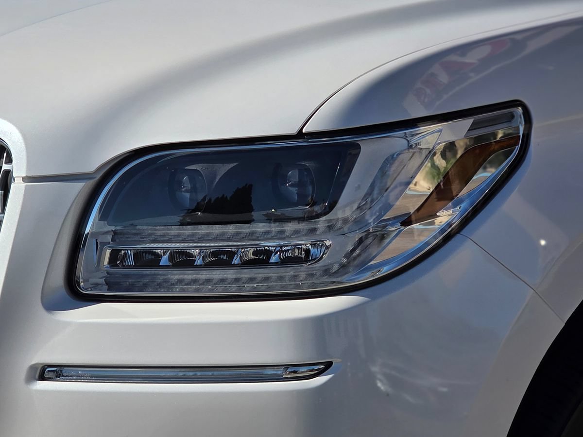 Used 2018 Lincoln Navigator L Select w/ Technology Package RWD image 6