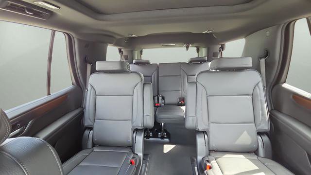 New 2026 GMC Yukon Denali w/ Sun & Power Step Package image 34