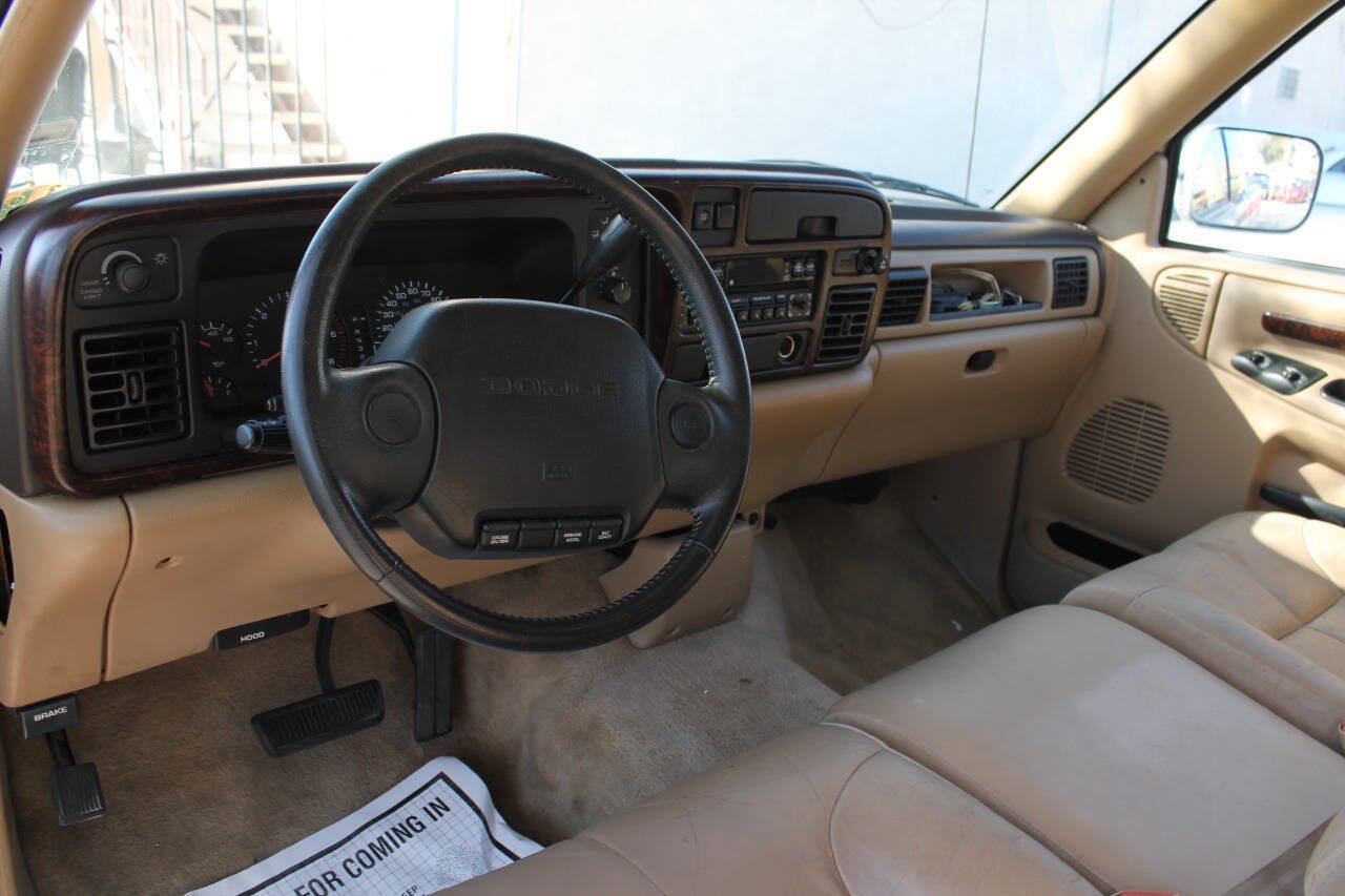 Used 1997 Dodge Ram 2500 Truck 2WD Club Cab image 14