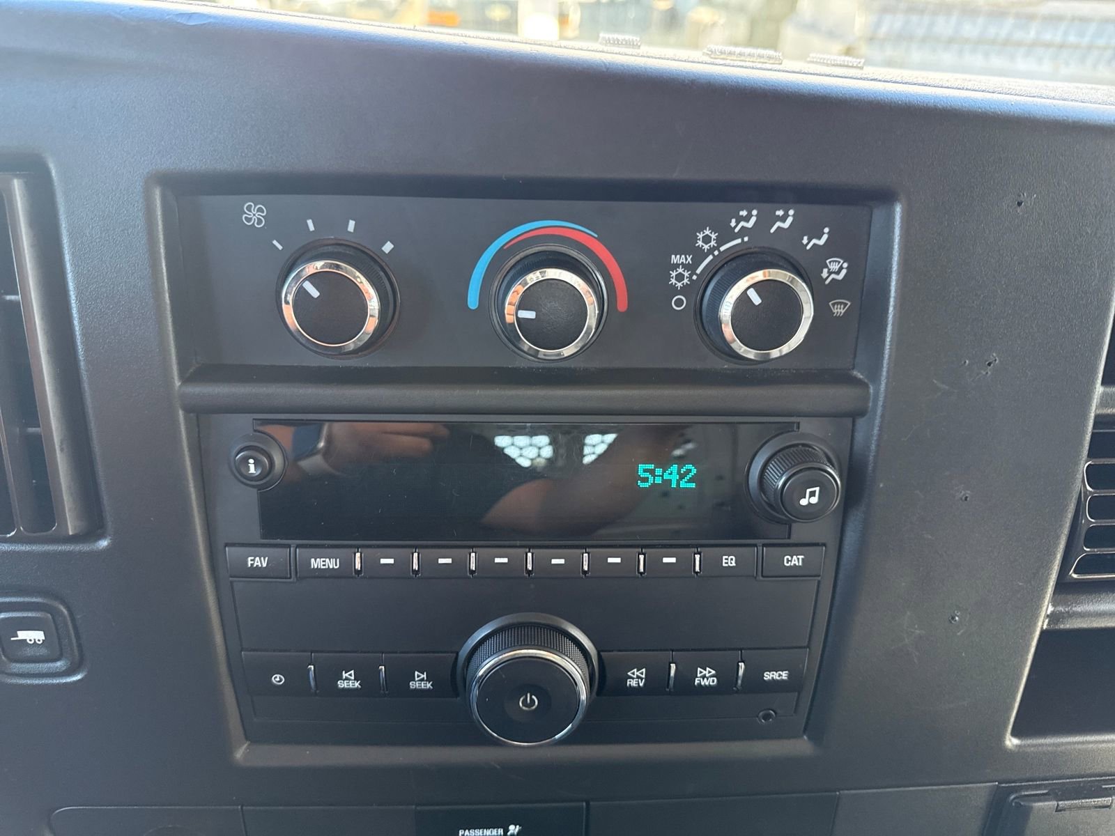 Used 2020 Chevrolet Express 3500 Work Van image 19