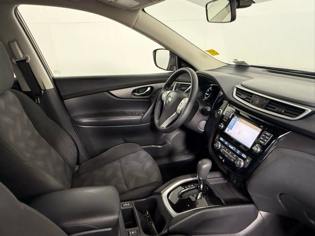 Used 2016 Nissan Rogue SV w/ SV Premium Package image 46