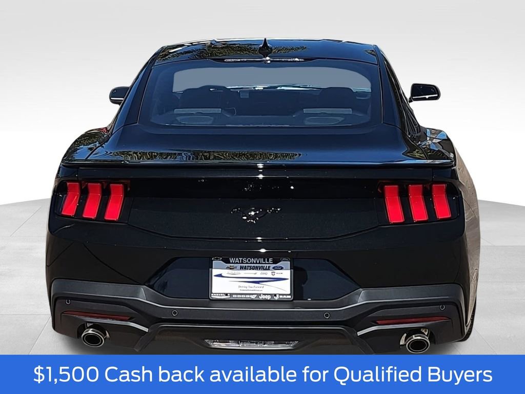 New 2026 Ford Mustang Coupe image 4