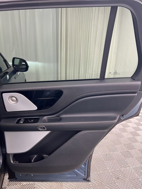 New 2025 Lincoln Aviator Reserve w/ Equipment Group 201A image 19