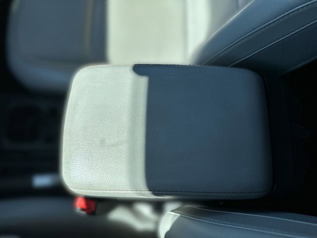 Used 2022 Jeep Wrangler Unlimited Sahara AWD/4WD image 24