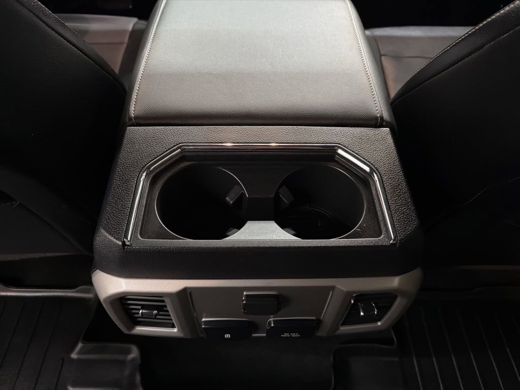 Used 2018 Ford F250 Lariat w/ Chrome Package image 24