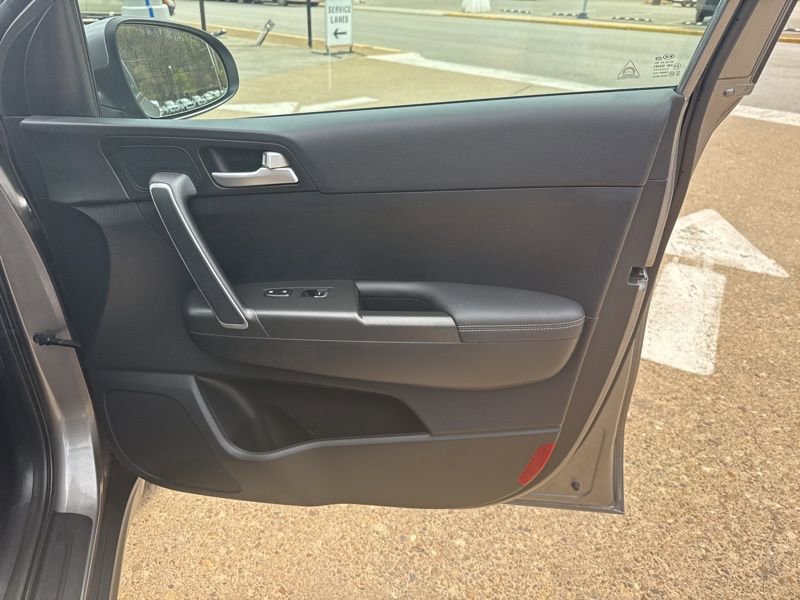 Used 2019 Kia Sportage LX w/ LX Popular Package image 16