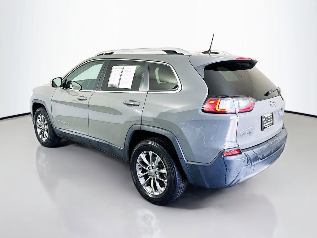 Used 2019 Jeep Cherokee Latitude Plus w/ Cold Weather Group image 5