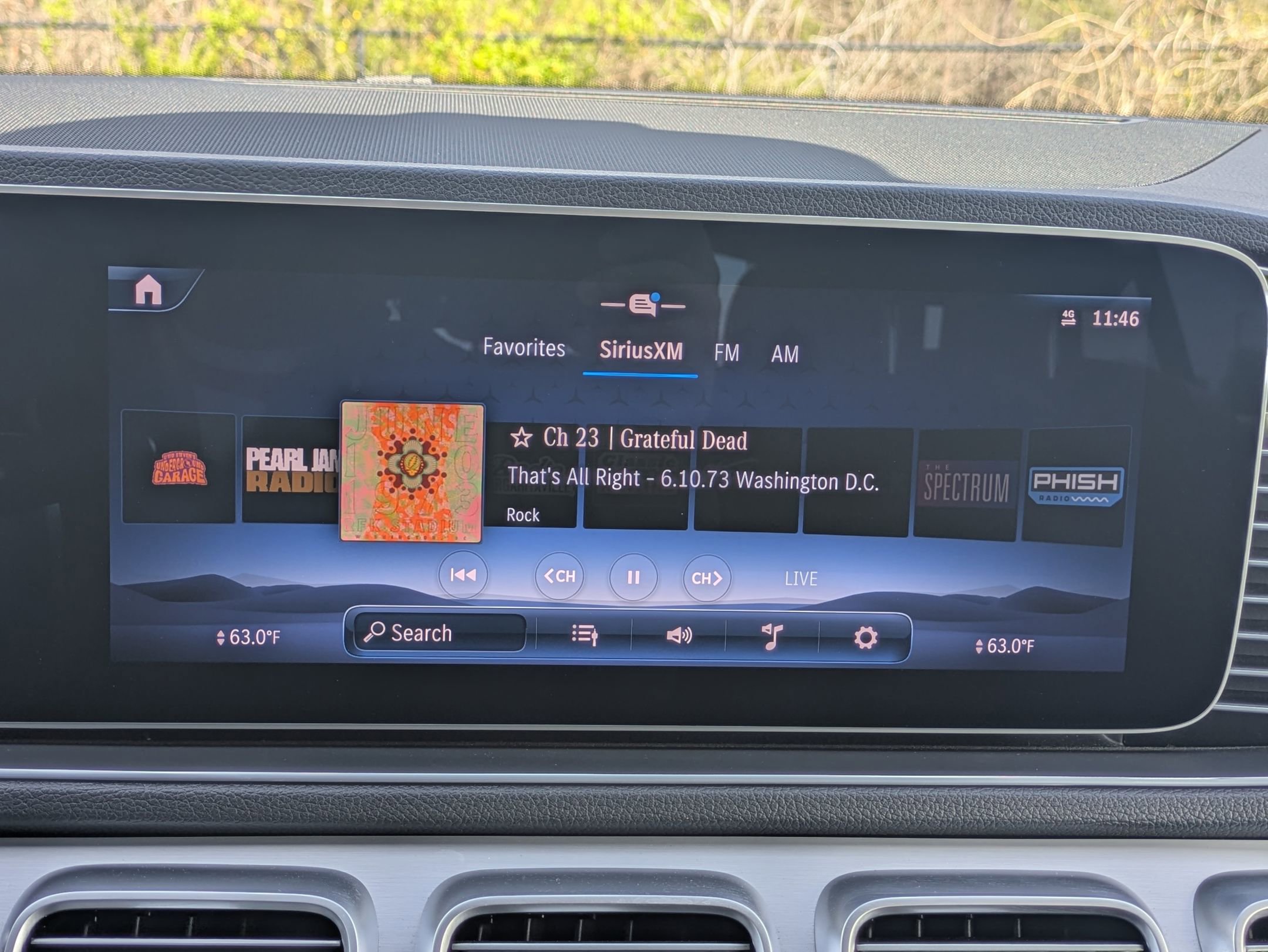 Used 2024 Mercedes-Benz GLE 450 4MATIC w/ AMG Line Exterior image 12