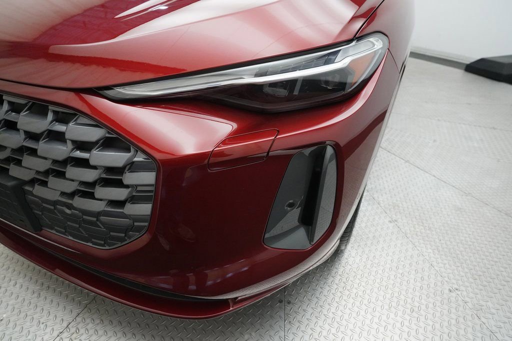 Certified 2025 Audi Q5 Premium Plus w/ Premium Plus image 3