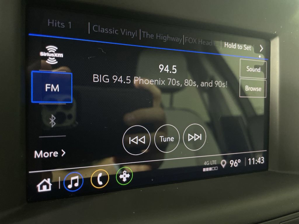 Used 2023 GMC Terrain SLE FWD image 13