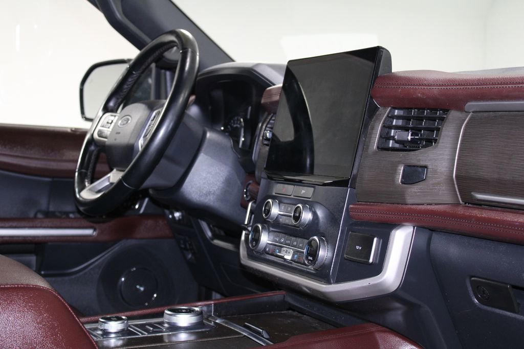 Used 2022 Ford Expedition Max Limited image 30