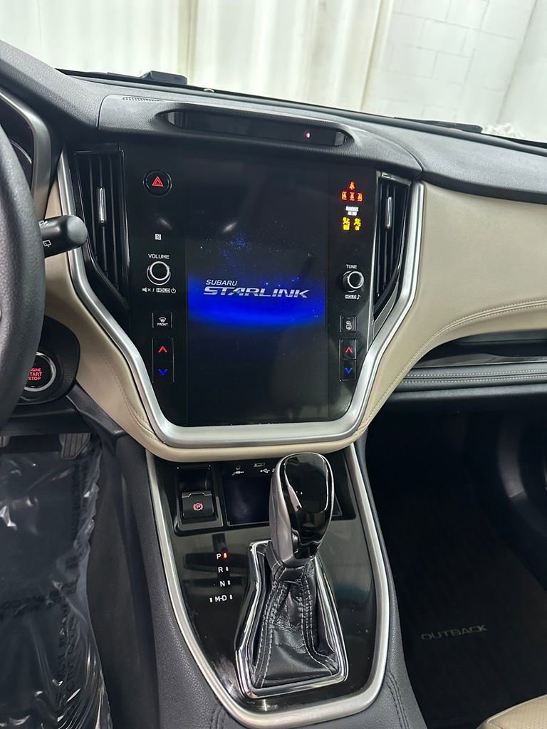 Used 2021 Subaru Outback Limited image 20