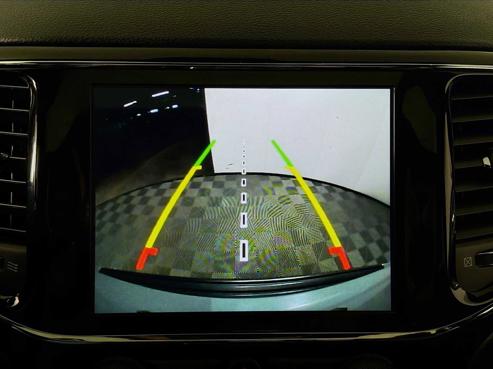 Used 2020 Jeep Grand Cherokee Altitude image 15