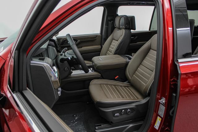 New 2026 GMC Yukon XL Denali Ultimate AWD/4WD image 18