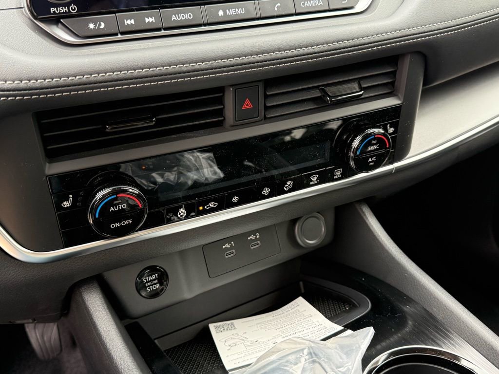 New 2026 Nissan Rogue SV AWD/4WD image 12