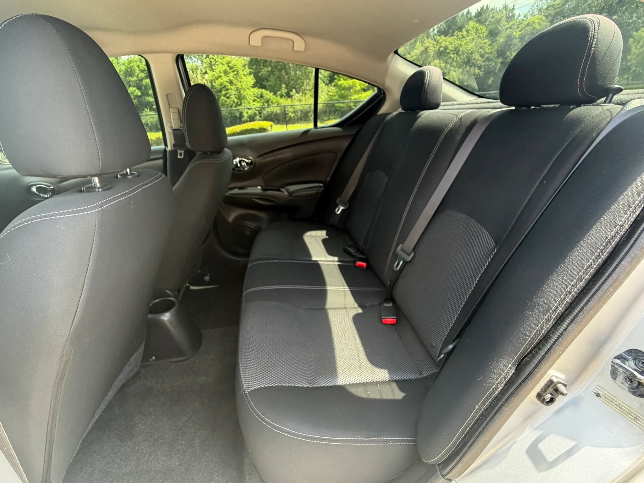 Used 2018 Nissan Versa SV FWD image 27