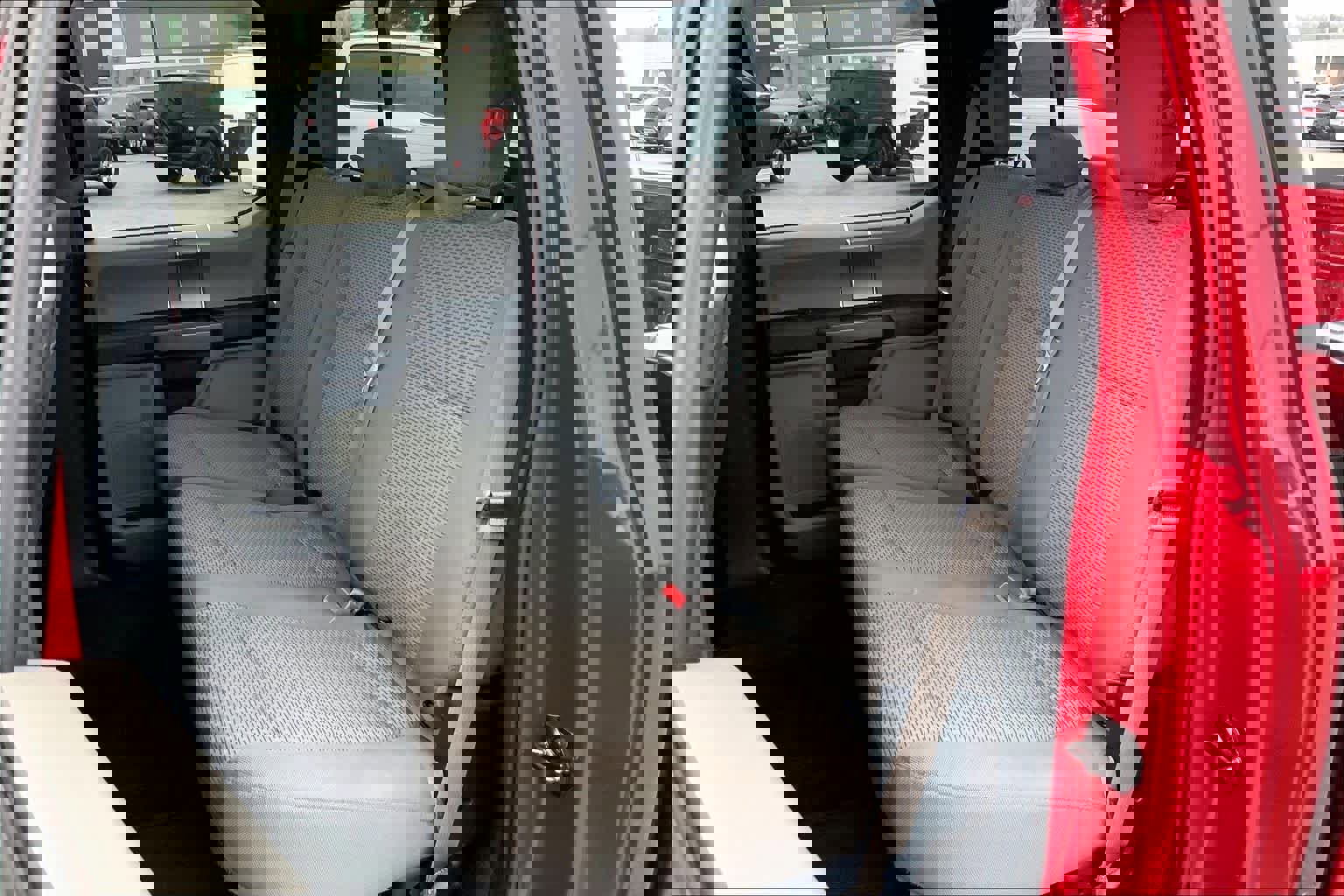 Used 2015 Ford F150 XLT w/ Equipment Group 302A Luxury image 19