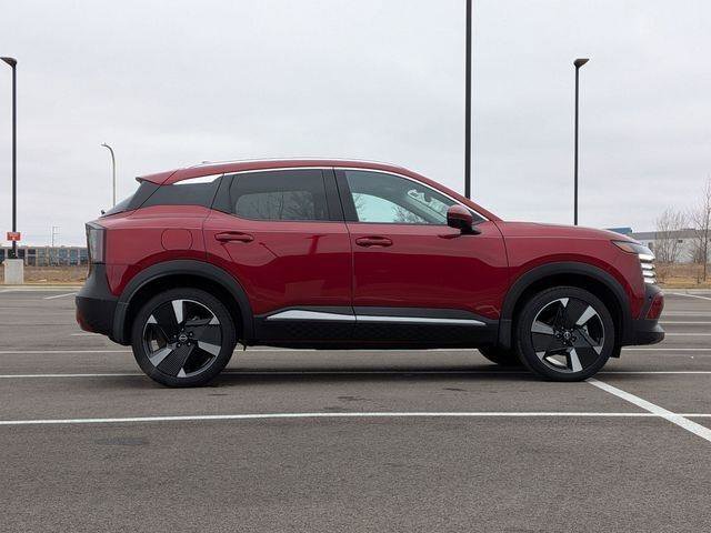 Used 2025 Nissan Kicks SR AWD/4WD image 4